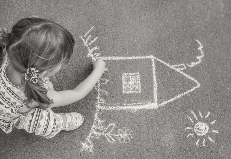 Maloletý ako vlastník nehnuteľnosti: právne možnosti a limity